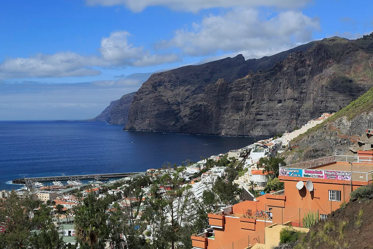 Los Gigantes cliffs and the Atlantic Ocean